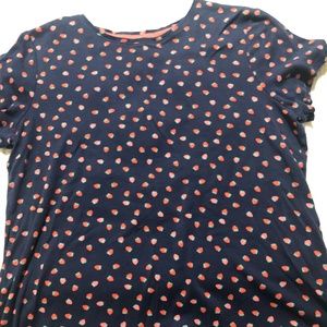 Croft & Barrow Women’s blue with strawberries T-shirt size L
